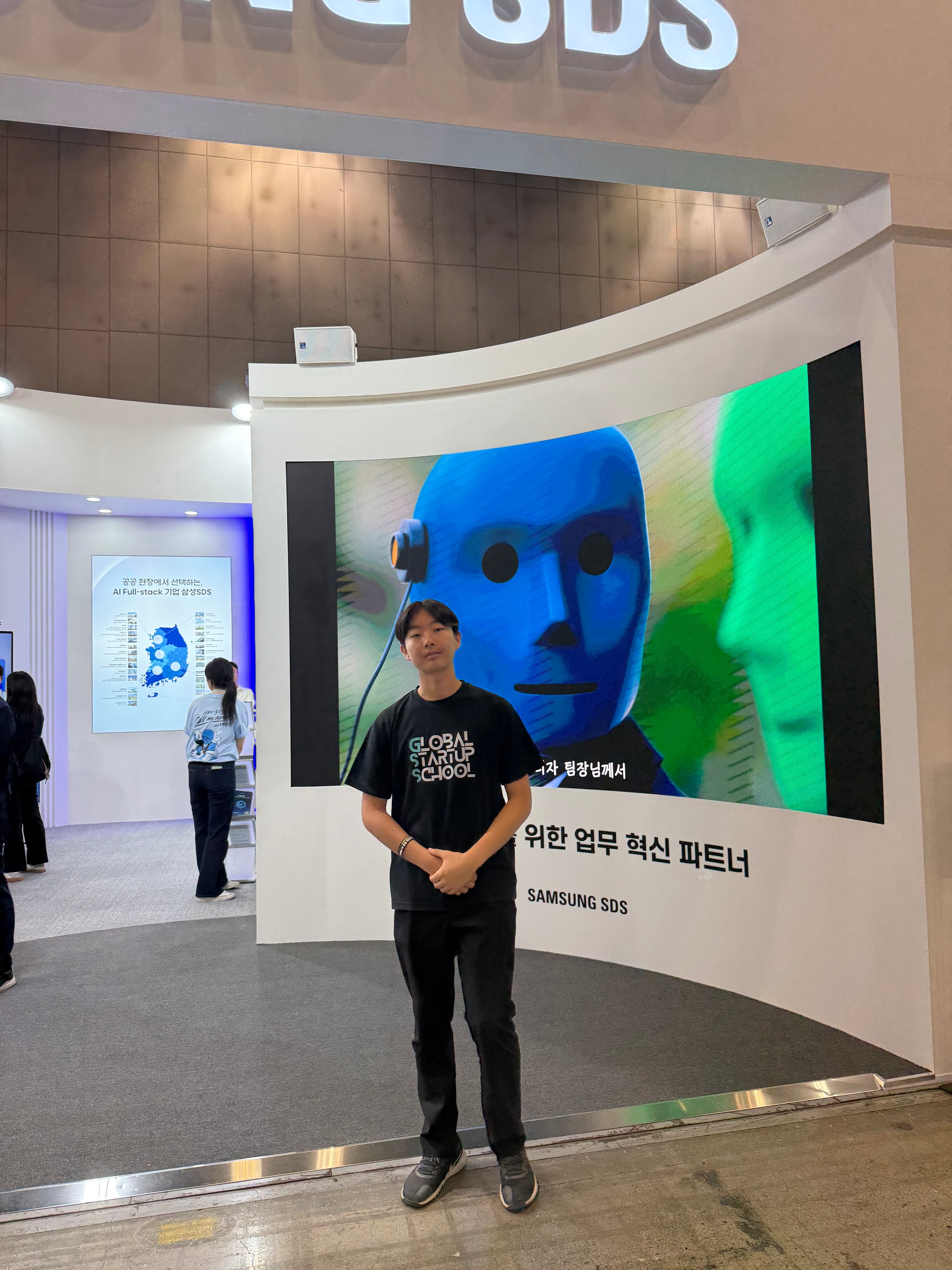 Visiting a Samsung SDS AI display